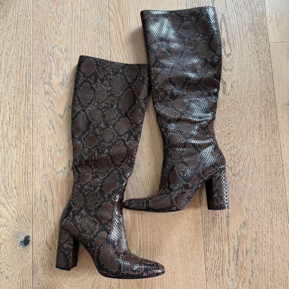 14th & Union Brown Shiny 3.5” Block Comfort Heel Knee Boot Size 6.5 Stretch Calf